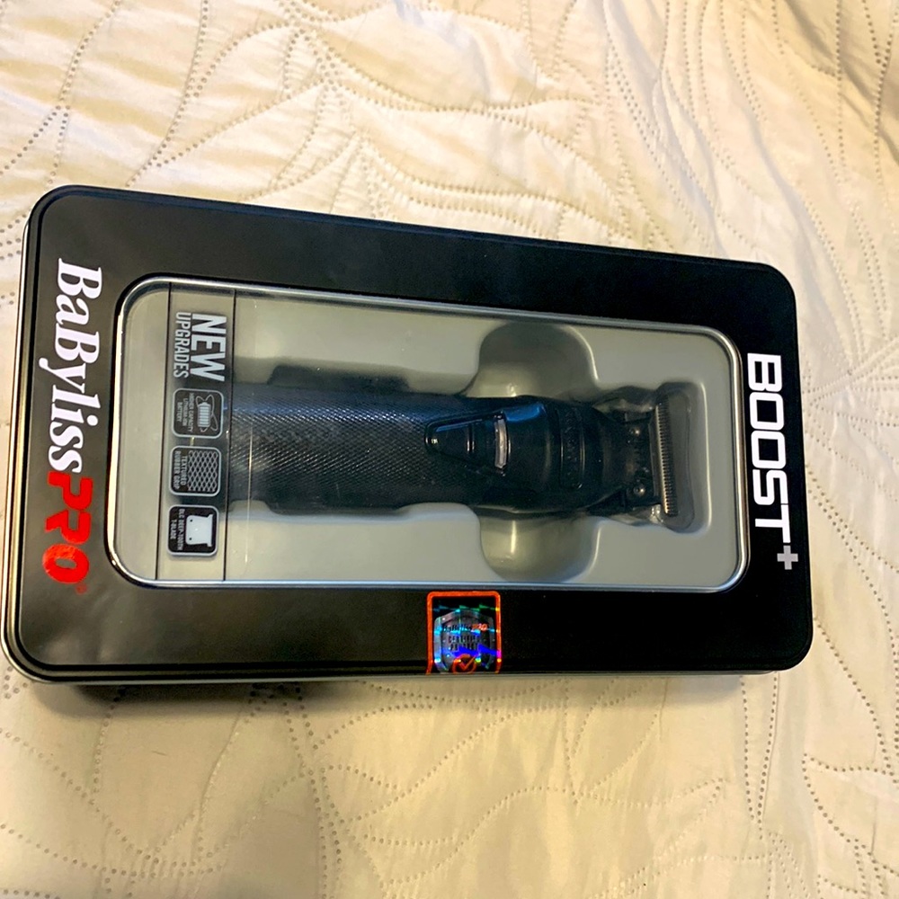 Brand new in box! Babyliss Pro Boost Trimmers in All Black